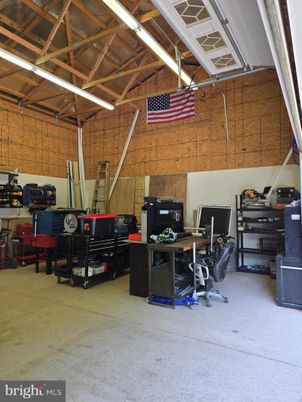 Garage, Home Office, Interior