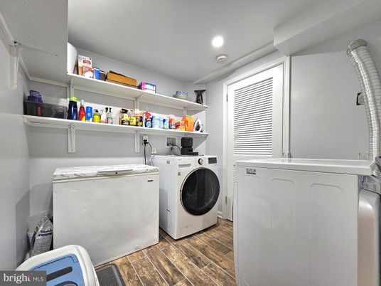 Interior, Recessed Lighting, Utility Closets, Washer, Wood Texture Flooring