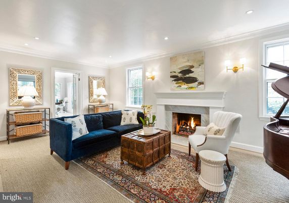 Fireplace, Interior, Living room, Recessed Lighting