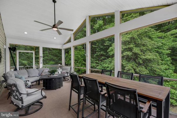 Interior, Living room, Recessed Lighting, Sun Room