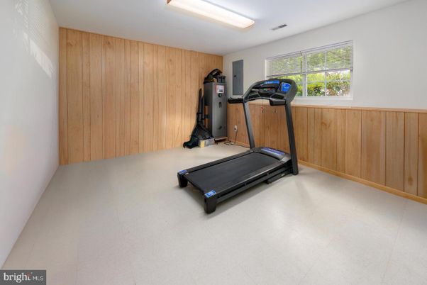 Fitness Equipment, Interior, Wooden Walls