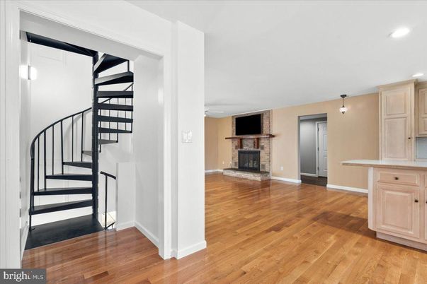 Fireplace, Interior, Pendant Lights, Recessed Lighting, Wood Texture Flooring