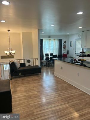Chandelier, Dining room, Interior, Recessed Lighting, Wood Texture Flooring