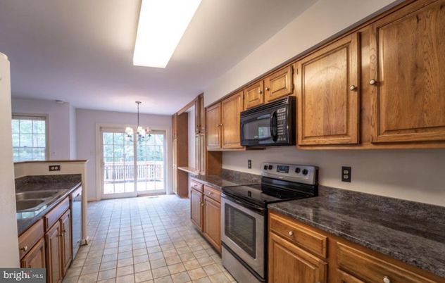 Chandelier, Interior, Kitchen