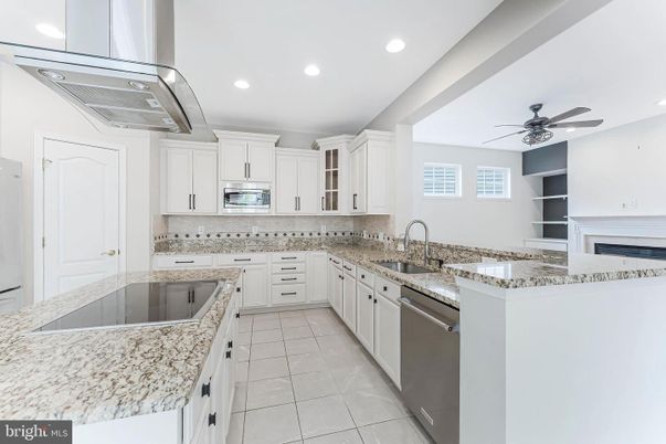 Interior, Kitchen, Recessed Lighting