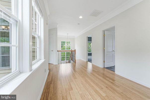 Interior, Pendant Lights, Recessed Lighting, Wood Texture Flooring