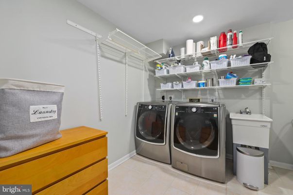 Interior, Recessed Lighting, Washer
