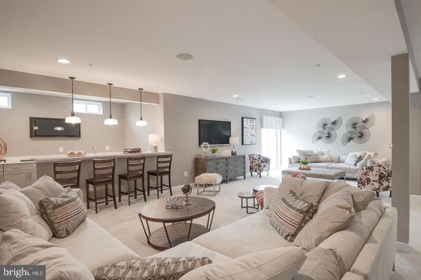 Interior, Living room, Pendant Lights, Recessed Lighting