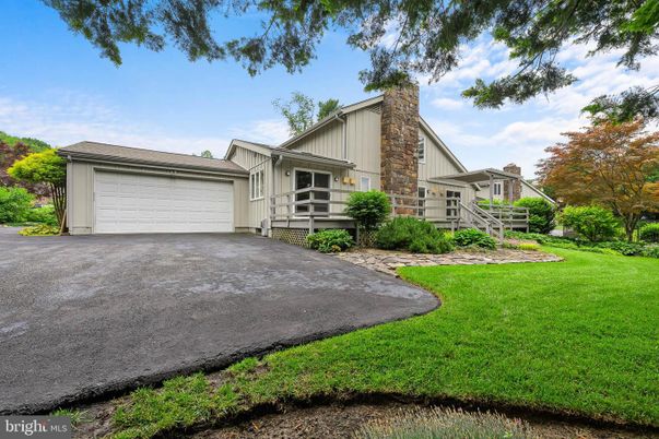 Backyard, Detached Garage, Exterior