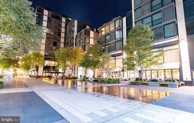 Exterior, Facade, Condo Building