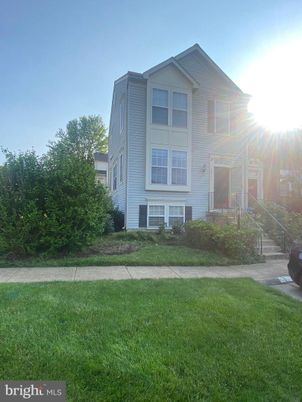 Backyard, Exterior, Facade, Farmhouse