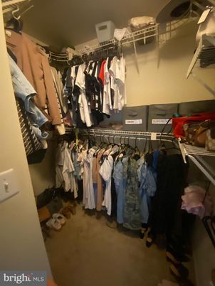 Interior, Walk-in Closets