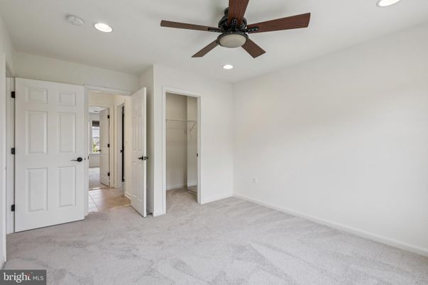 Empty room, Interior, Recessed Lighting, Walk-in Closets
