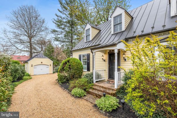 Detached Garage, Exterior, Facade, Cape Cod
