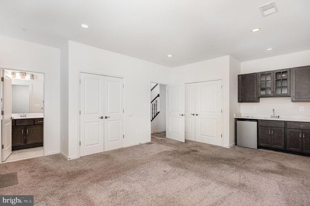 Empty room, Interior, Kitchen, Recessed Lighting
