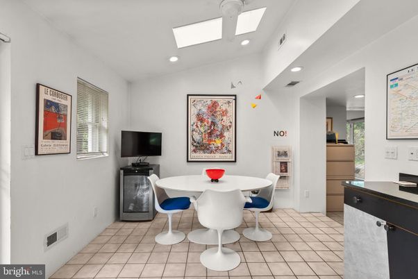 Dining room, Interior, Recessed Lighting