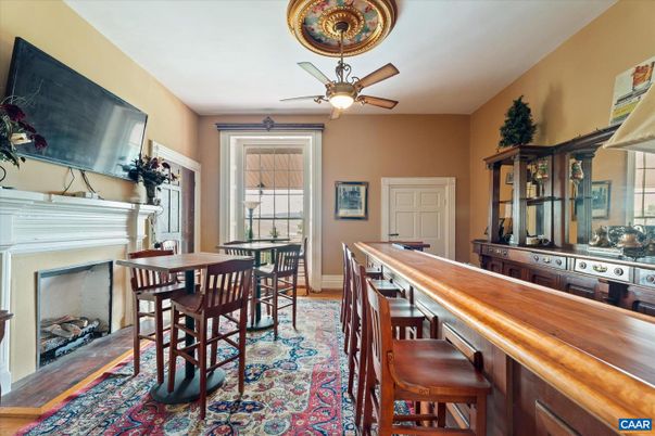 Dining room, Fireplace, Interior