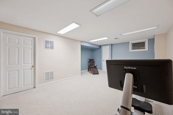 Fitness Equipment, Interior, Recessed Lighting