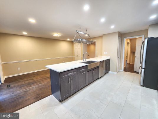 Interior, Kitchen, Pendant Lights, Recessed Lighting, Wood Texture Flooring