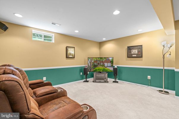 Fireplace, Interior, Living room, Recessed Lighting