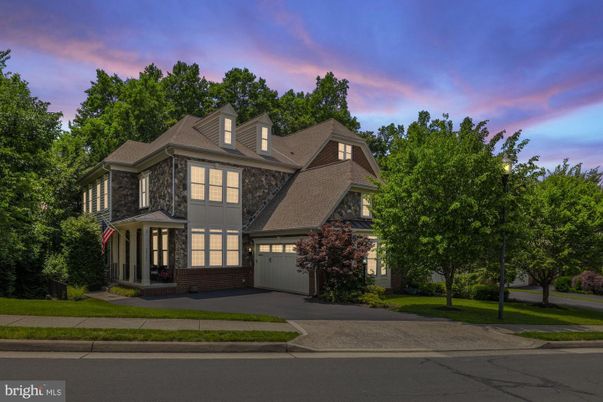 Attached, Exterior, Facade, French Provincial