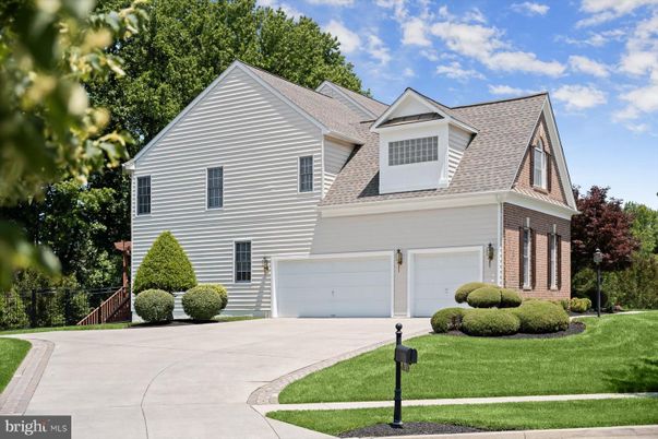 Attached, Exterior, Facade, Brick Facade, Farmhouse