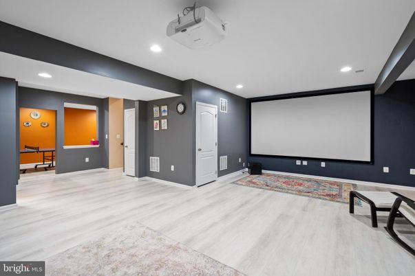 Interior, Projection Screen, Recessed Lighting, Wood Texture Flooring