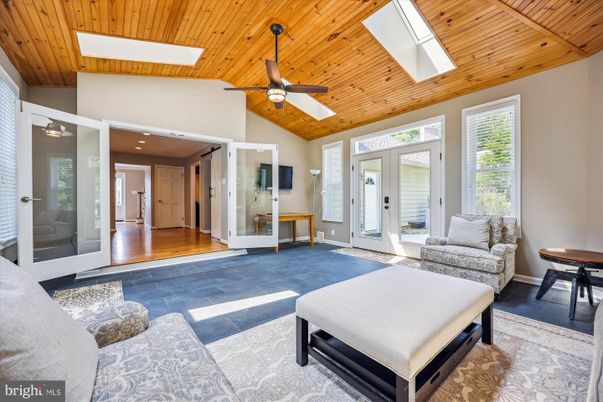 Interior, Living room, Recessed Lighting, Wooden Ceilings, Wood Texture Flooring