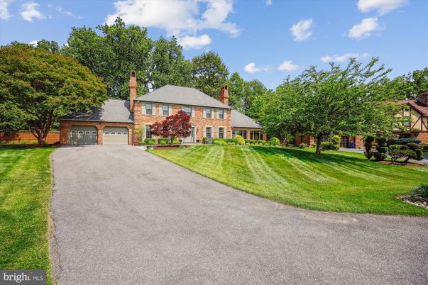 Attached, Backyard, Exterior, Facade, Brick Facade, French Provincial