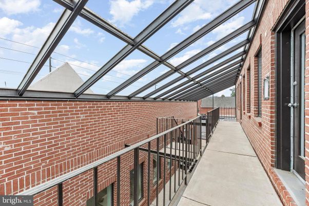 Exterior, Glass Ceilings