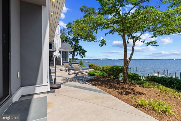 Exterior, Water