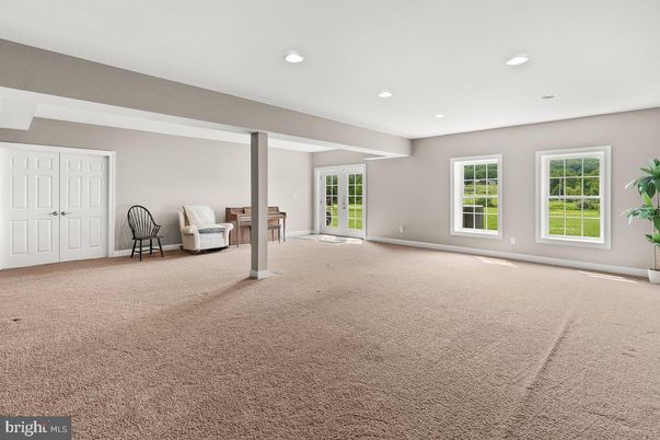 Empty room, Interior, Recessed Lighting