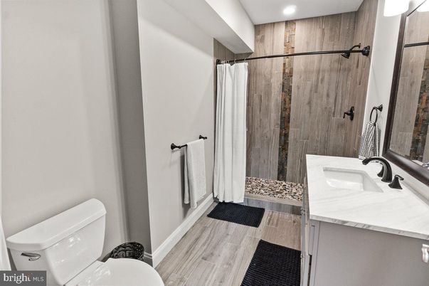 Bathroom, Interior, Recessed Lighting, Wood Texture Flooring