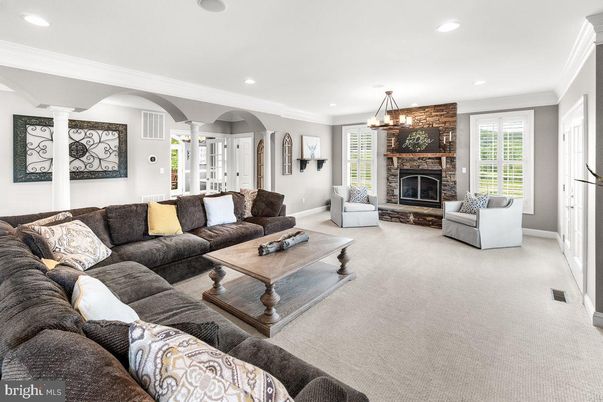 Fireplace, Interior, Living room, Pendant Lights, Recessed Lighting
