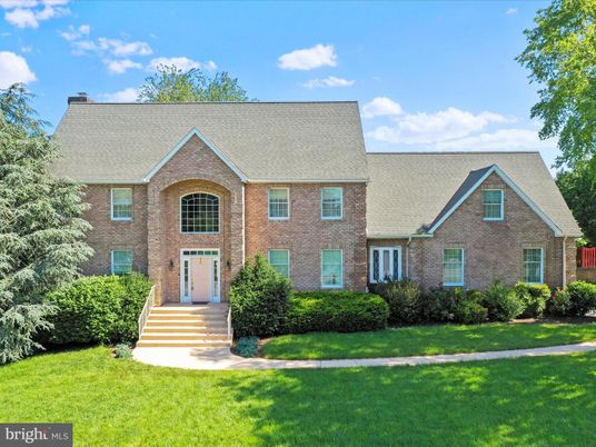 Exterior, Facade, Brick Facade, Brick Traditional