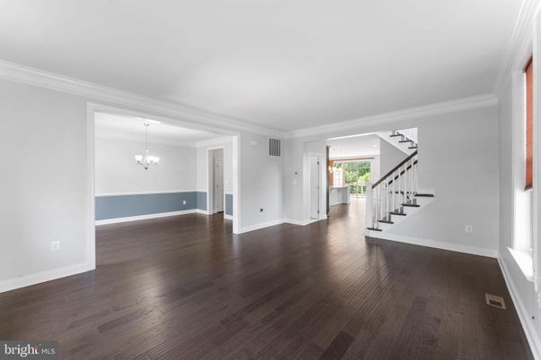 Chandelier, Empty room, Interior, Wood Texture Flooring