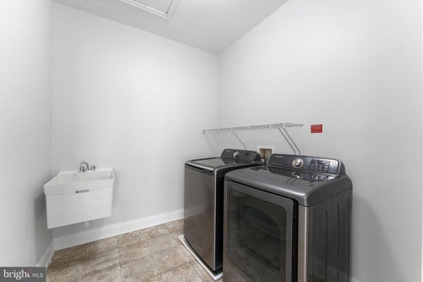 Interior, Washer