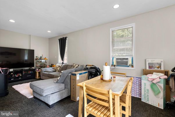Dining room, Interior, Living room, Recessed Lighting