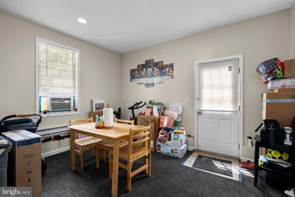Dining room, Interior, Recessed Lighting