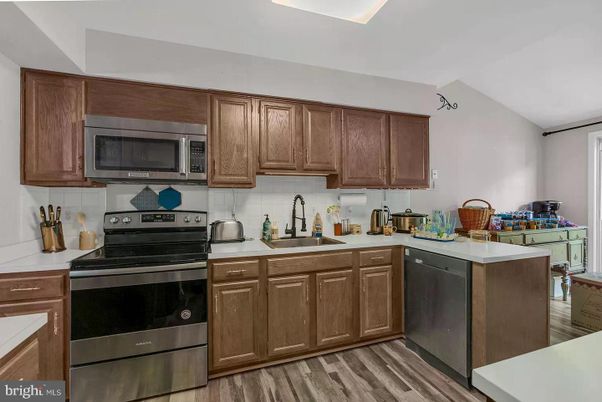 Interior, Kitchen, Stainless Steel Appliances, Wood Texture Flooring
