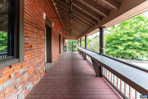 Exterior, Wooden Beams