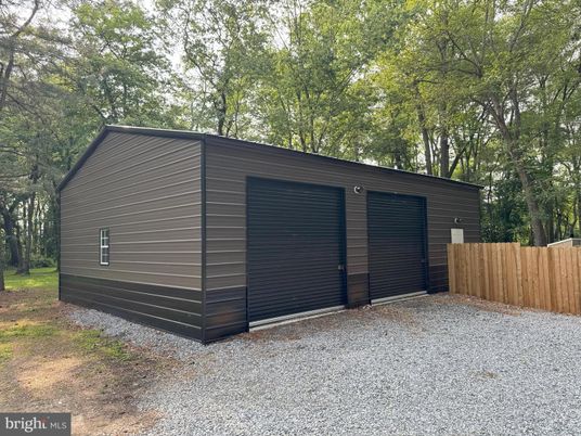Detached Garage, Exterior