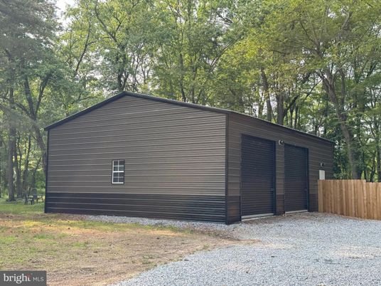 Detached Garage, Exterior