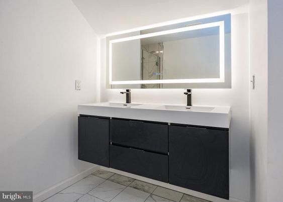 Bathroom, Dual Sink Vanities, Interior, Marble
