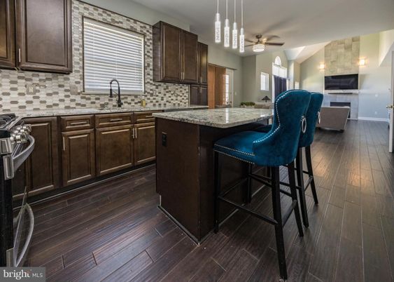 Interior, Kitchen, Pendant Lights, Wood Texture Flooring