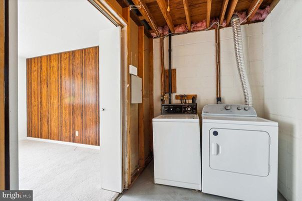 Interior, Utility Closets, Washer, Wooden Ceilings