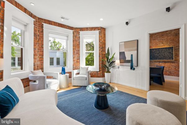 Interior, Living room, Recessed Lighting, Stone Walls, Wood Texture Flooring