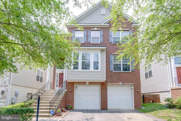 Attached, Exterior, Facade, Brick Facade, Rowhouse