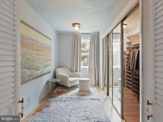 Interior, Walk-in Closets, Wood Texture Flooring
