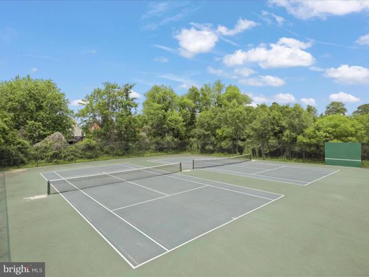 Exterior, Tennis Courts